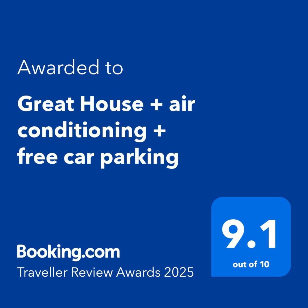 Great House + Air Conditioning + Free Car Parking Manchester Exterior photo